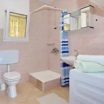 House Tina * Omis